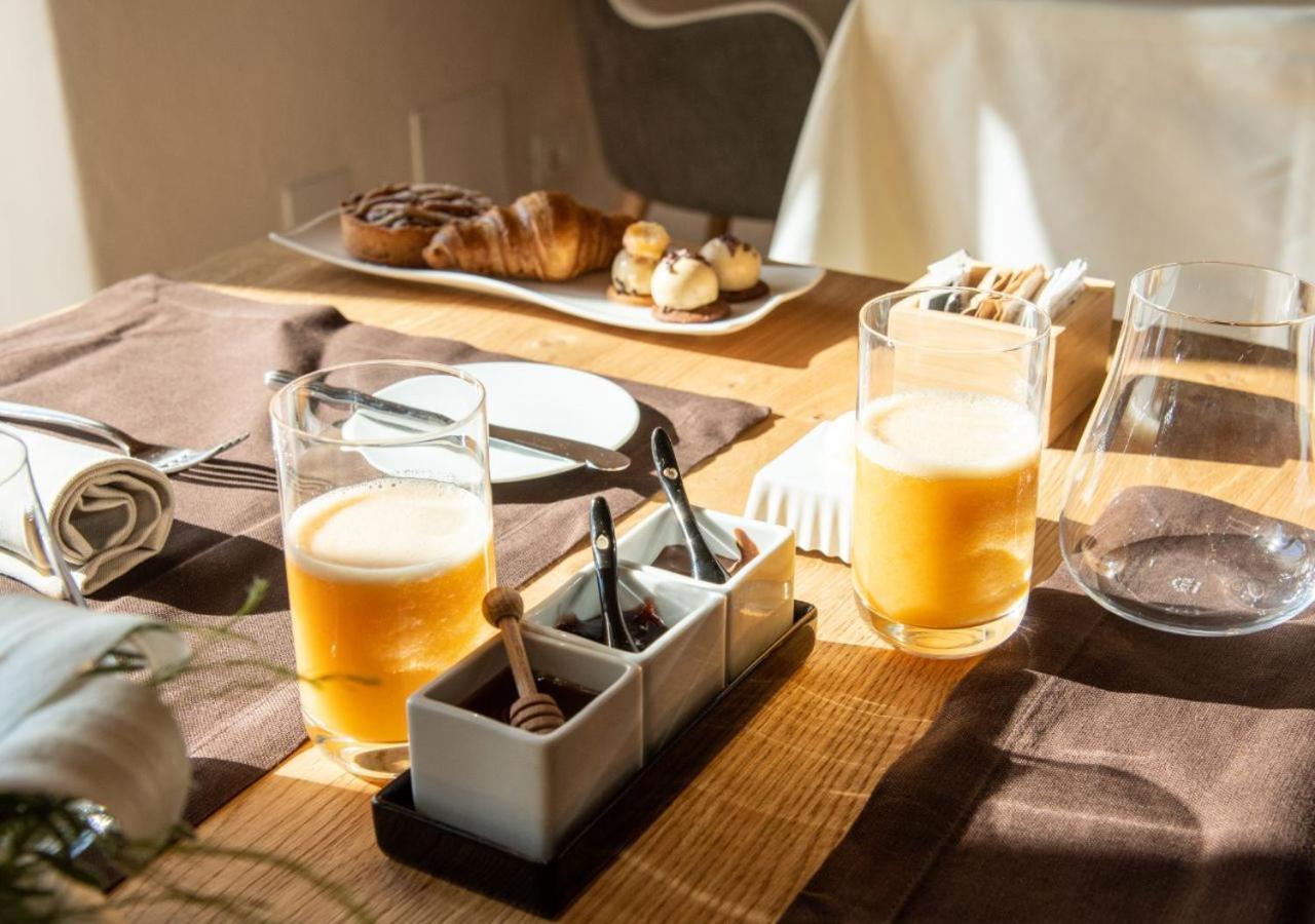 Aura Relais Hotell Urbino Eksteriør bilde