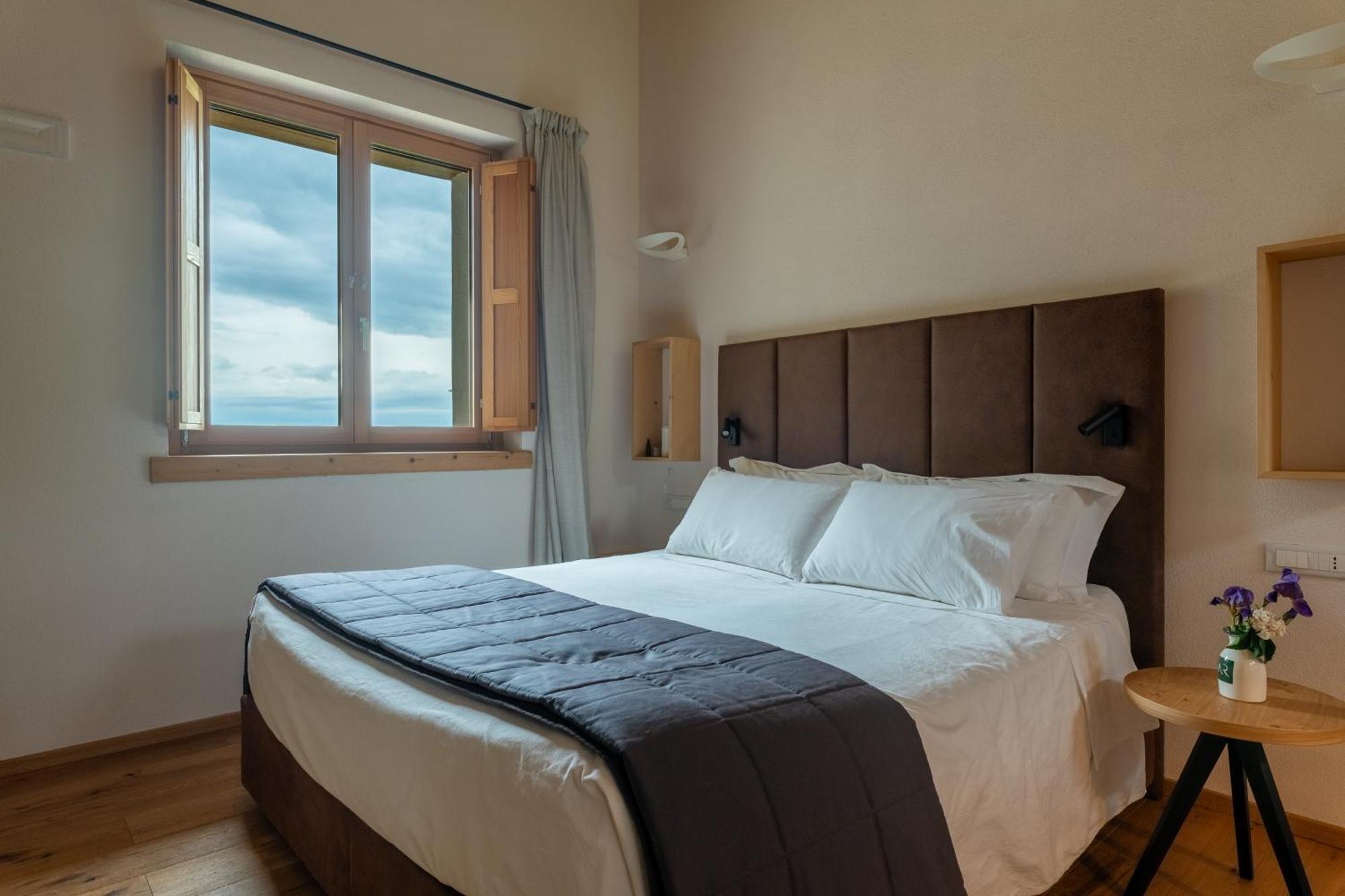 Aura Relais Hotell Urbino Eksteriør bilde