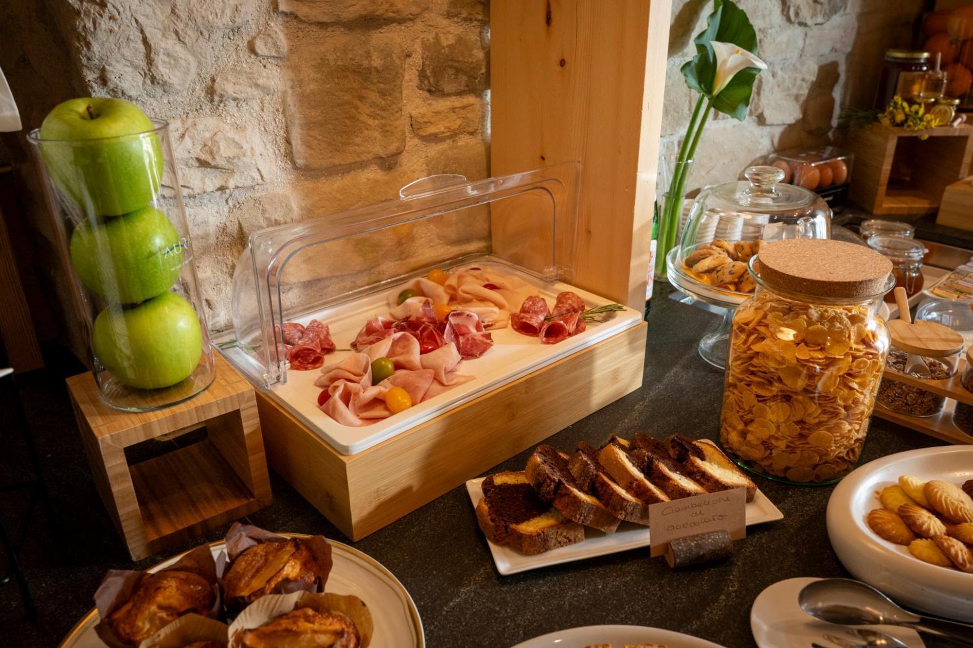 Aura Relais Hotell Urbino Eksteriør bilde